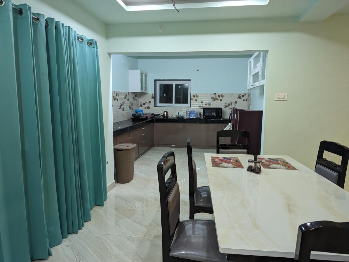 Ramya Grand Apartment Visakhapatnam Exterior photo